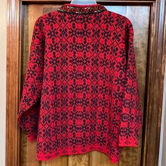 SALE 1/2 OFF Lambswool Sweater Volund Norwegian Cardigan VTG Sz S Red Blk EUC - Picture 2 of 13